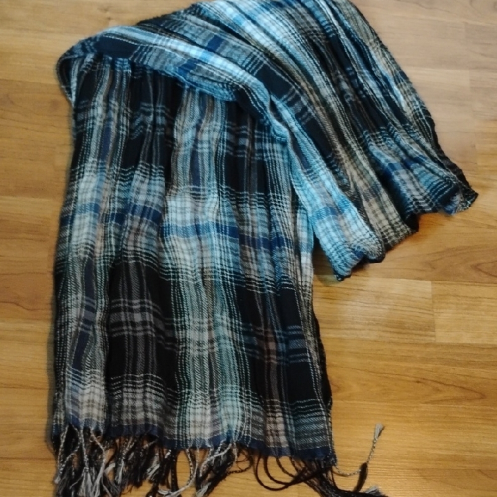 Plaid Fringe Scarf in Blue and Black